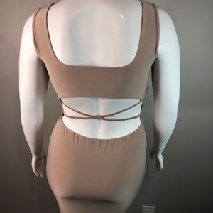 Pretty Little Things Cream Bodycon Size L Sleeveless Dress